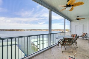 Interior - 5th-floor Lakefront Condo: Elevator + Pool Access! (Osage Beach)