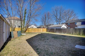 Apartment (2 Bedrooms) | Interior - Half-mi to Ocean View Beach Park: Modern Apartment (Norfolk)