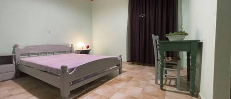 Basic Double Room | Free WiFi