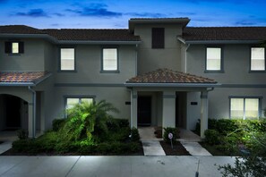 Apartment | 4 bedrooms, desk, Internet - Wonderful 4Bd With Pool at Storey Lake Resort 4819 (Kissimmee)