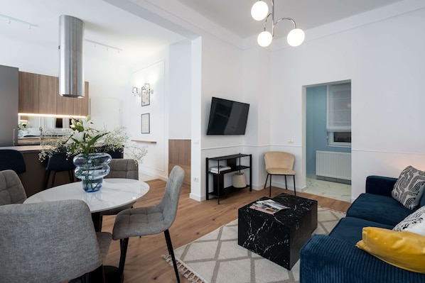 Apartment | 2 Schlafzimmer, Schreibtisch
