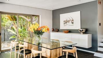 Vila | 5 quartos, acesso à internet de alta velocidade