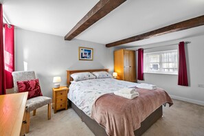 3 bedrooms, iron/ironing board, free WiFi, bed sheets - Old Mill (Bradworthy)