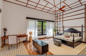 Room - Lux 3BR Villa in Siolim 4km to Beach Wadi House (Siolim)