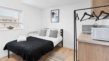 1 bedroom, iron/ironing board, free WiFi, bed sheets