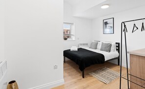 1 chambre, fer et planche à repasser, Wi-Fi gratuit, draps fournis