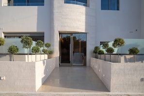 Fachada da propriedade