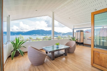 Villa, 5 Bedrooms, Smoking, Private Pool | Outdoor dining