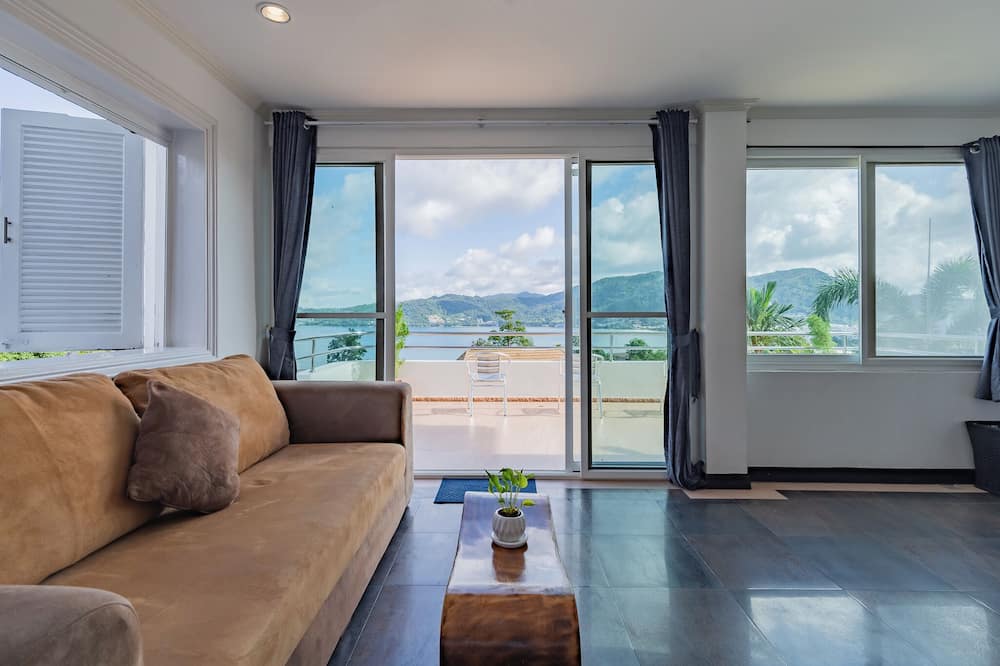 Luxurious 5-bedroom Pool Villa in Heart of Patong, Phuket