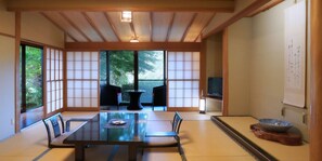 Familiekamer, uitzicht op tuin | Gratis wifi