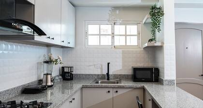 Centrally located apartment in Bella Vista, Amer 1