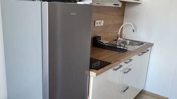 1 camera, una scrivania, Wi-Fi gratuito