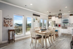 House, 2 Bedrooms | Dining - Big Chill 2 Bedroom Home (Port Bolivar)