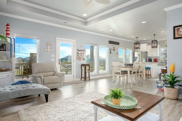 House, 2 Bedrooms | Living area | Smart TV, streaming services