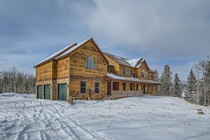 House, 6 Bedrooms | Exterior