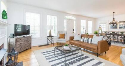 Sugar Hill Farm-Historic Horsefarm with Pool