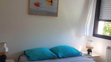 3 slaapkamers, een bureau, een strijkplank/strijkijzer, gratis wifi