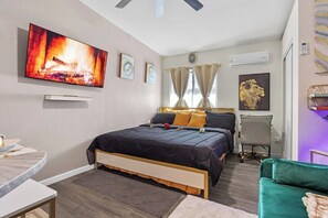 1 bedroom, iron/ironing board, free WiFi, bed sheets