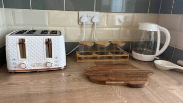 Kaffee und/oder Kaffeemaschine