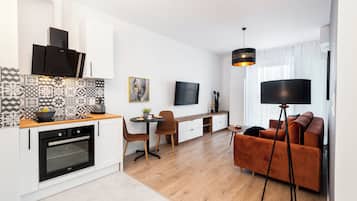 Superior Apartment, Balcony, City View | Private kitchenette | Full-size fridge, oven, stovetop, dishwasher