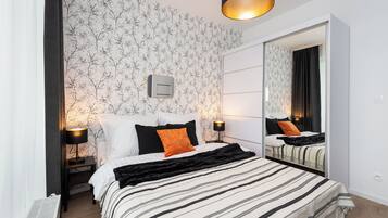 1 bedroom, in-room safe, individually decorated, individually furnished