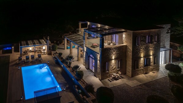 Villa | 3 slaapkamers, een bureau