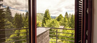 Bohinj Cozy Escape Holiday Home, just 2,8km to the lake!