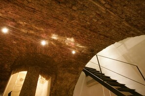 Luxury Apartment | 2 bedrooms, free WiFi - dHomes -Loft suite in Duomo (Milan)