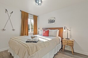 2 bedrooms, iron/ironing board, travel crib, WiFi