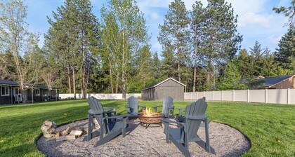 Spacious Apt With Outdoor Firepit and Pickleball