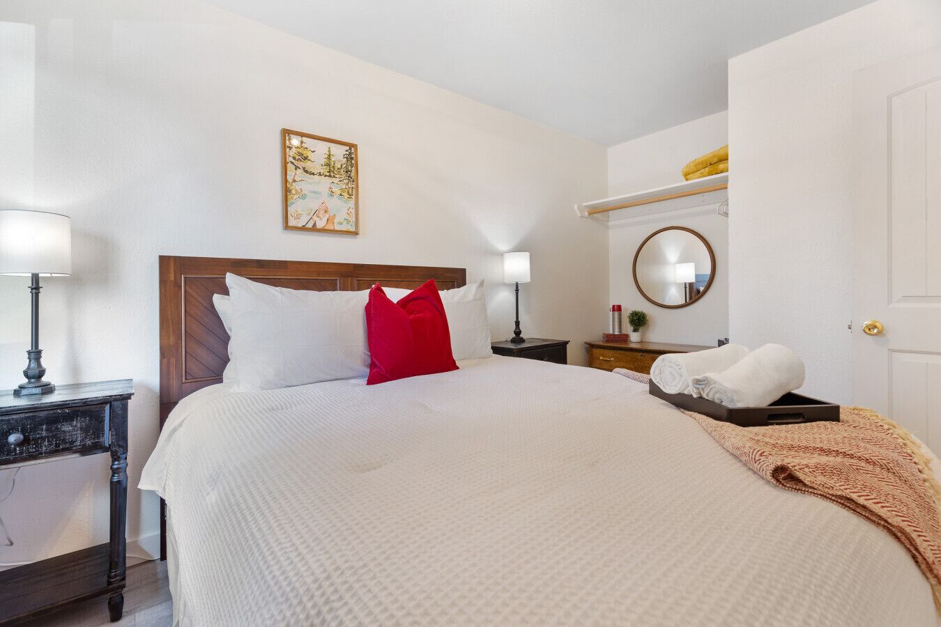 2 chambres, fer et planche à repasser, lit de bébé portatif, Wi-Fi