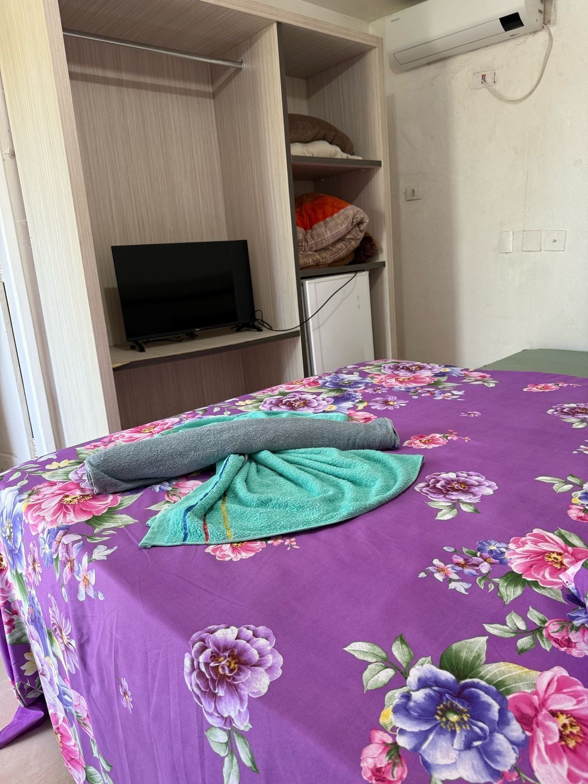 Phòng đôi hoặc 2 giường đơn tiện nghi đơn giản, quang cảnh sân vườn | Truy cập Internet không dây miễn phí 