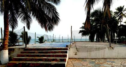 Lloyds Beach Resort & Hotel