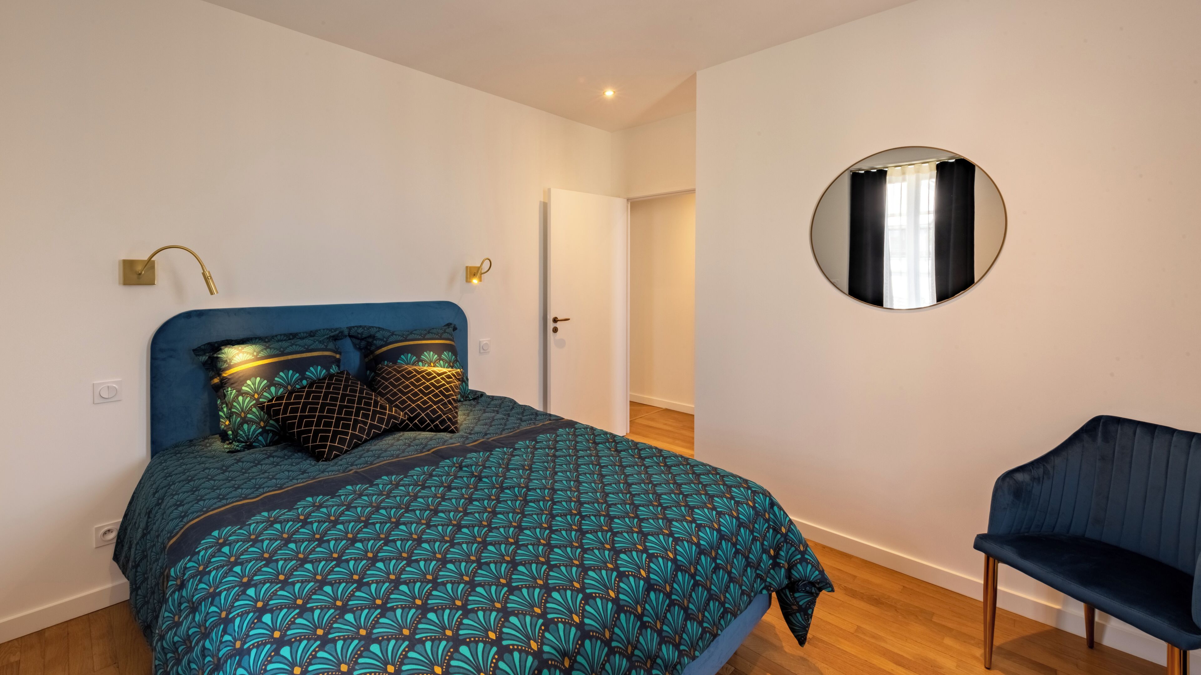 2 chambres, fer et planche à repasser, Wi-Fi, draps fournis