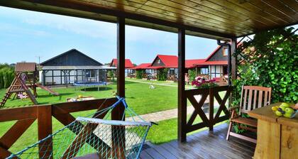 Single-story Holiday Homes With Terraces