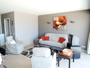 Apartment | Living room