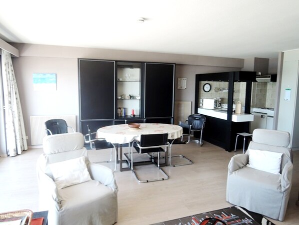 Apartment | Living room