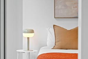 1 soverom, skrivebord, strykejern/-brett og wi-fi