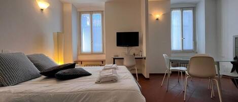 1 chambre, fer et planche à repasser, Wi-Fi, draps fournis