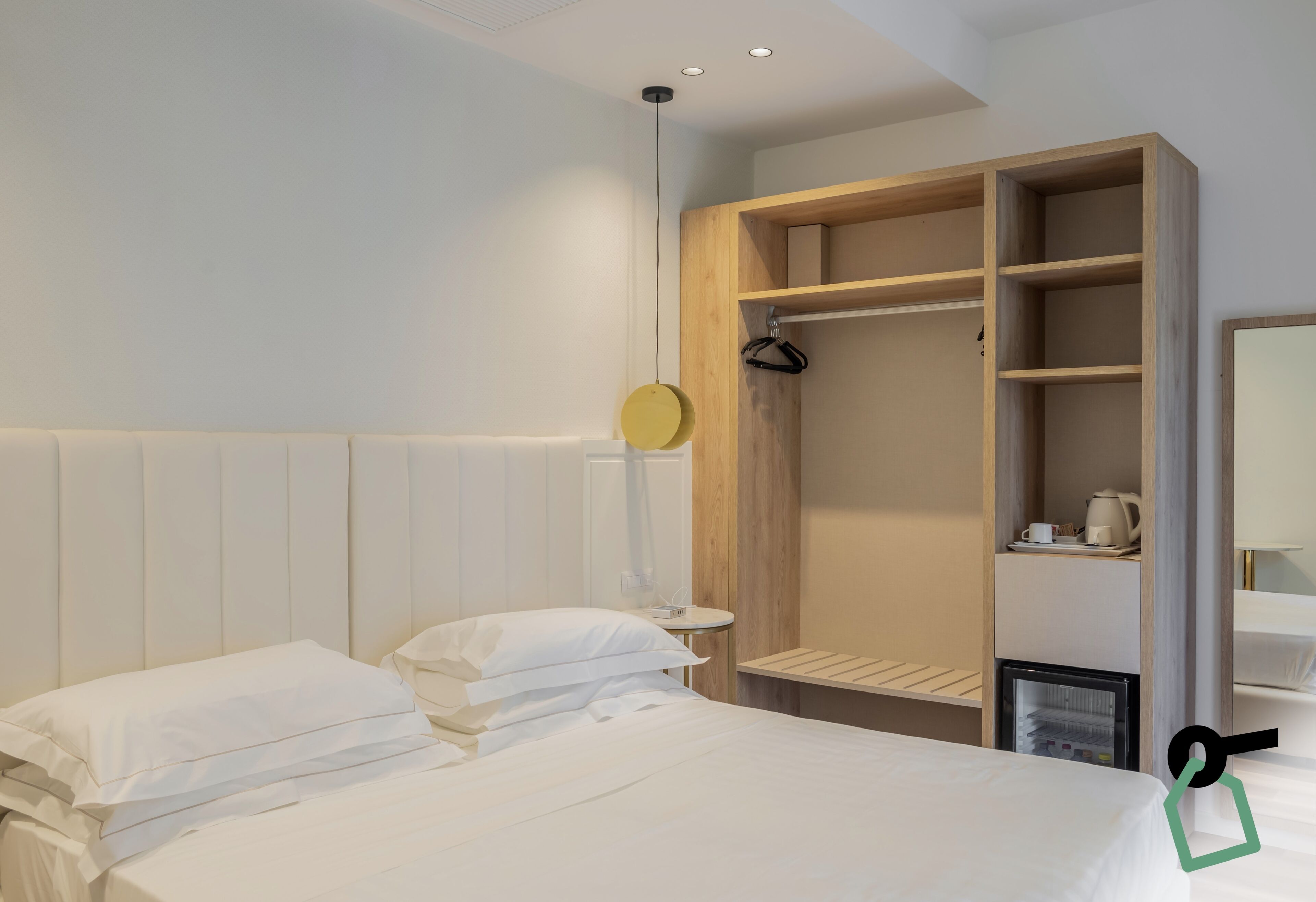 Dobbeltrom | Minibar, safe på rommet, skrivebord og wi-fi (inkludert)