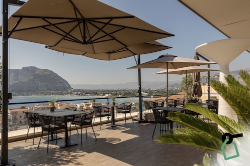 Hotiday Mondello Beach