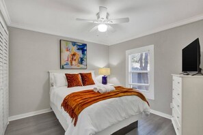 4 habitaciones, escritorio, wifi y ropa de cama 