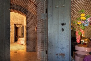 Executive Suite | Cots/infant beds, free WiFi, bed sheets - Fort Vuren (Vuren)