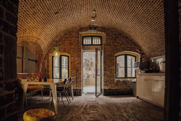 Quadruple Room | Cots/infant beds, free WiFi, bed sheets - Fort Vuren (Vuren)