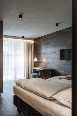 2 slaapkamers, een strijkplank/strijkijzer, reisbedje, gratis wifi