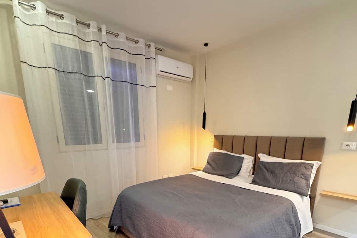 Comfort Double or Twin Room, Balcony | 1 bedroom, soundproofing, free WiFi, bed sheets