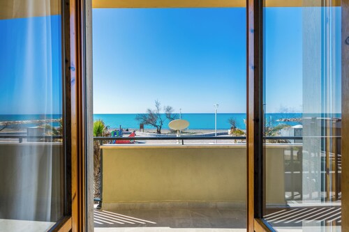 Rossetti 3 - Two Bedroom Apartment, Sleeps 4