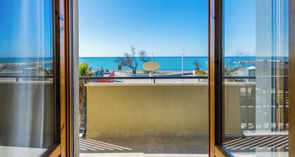 Rossetti 3 - Two Bedroom Apartment, Sleeps 4