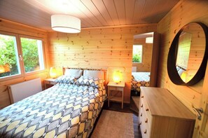 2 bedrooms, free WiFi, bed sheets, wheelchair access