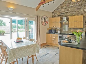 Køleskab, mikrobølgeovn, ovn, opvaskemaskine